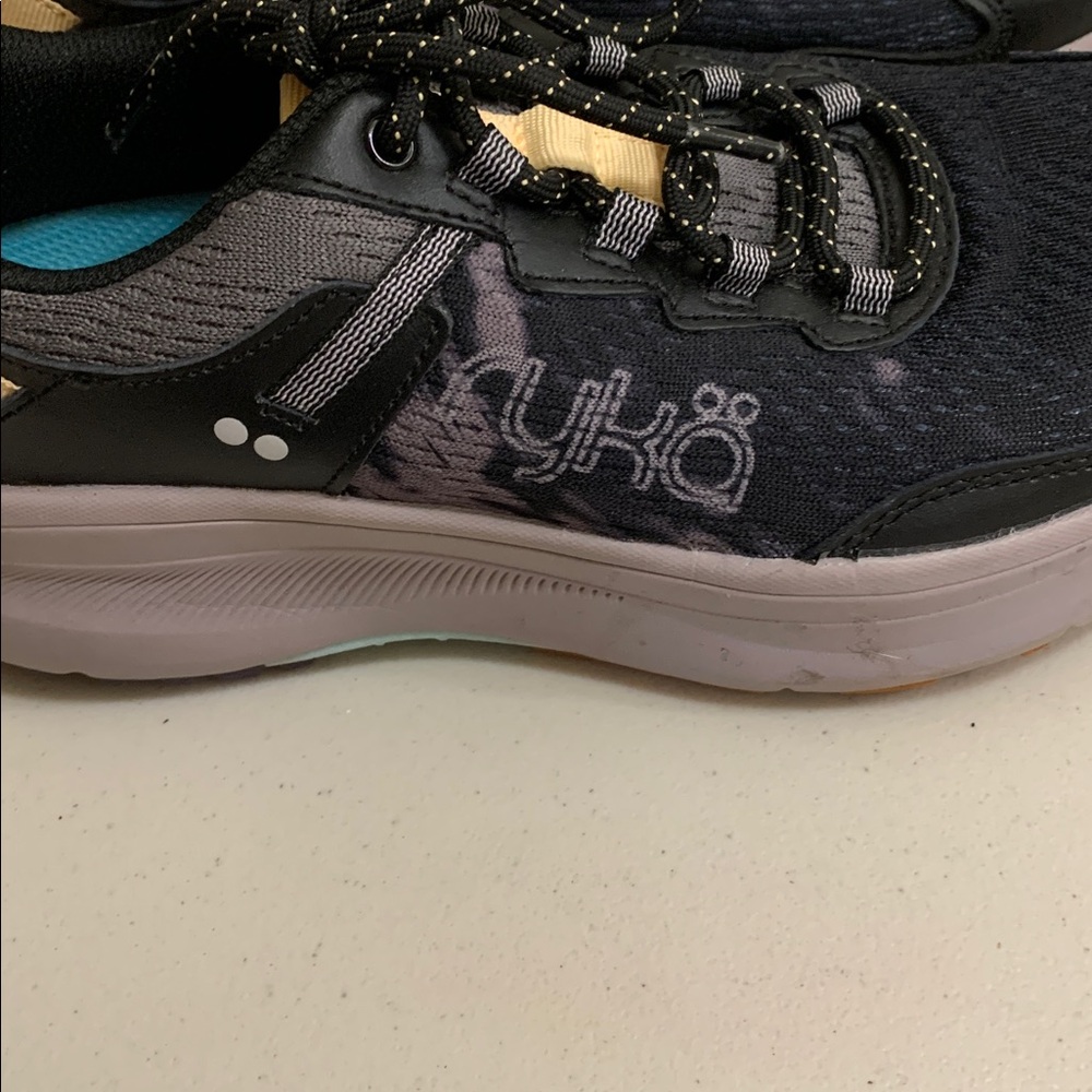 Ryka Taiga Trail Black Hiking Sneakers Shoes Women’s Size 7 Performance Rubber - Picture 4 of 14